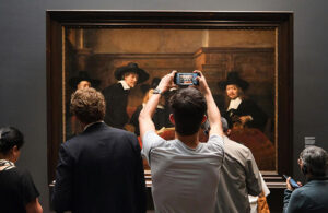 Stolen Rembrandt dinner game