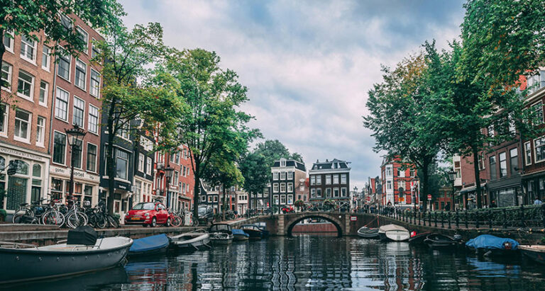 Bissen, Schritt, Segel Teambildung