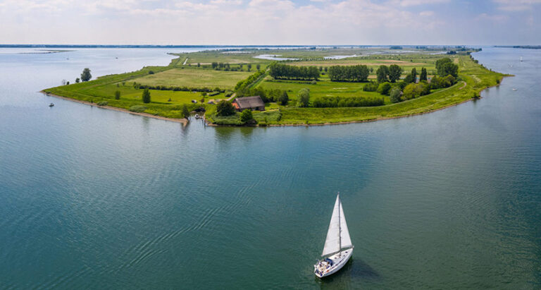 Teambuilding island 30 km below Rotterdam